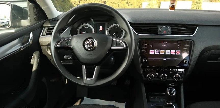 Skoda Octavia cena 65900 przebieg: 96000, rok produkcji 2019 z Słupca małe 407